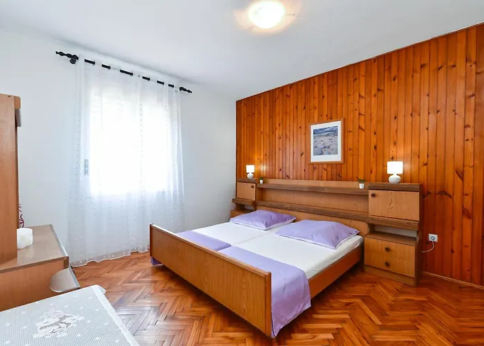 Davor 2330 *