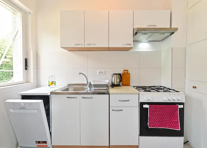 Διαμέρισμα Davor 2330 *