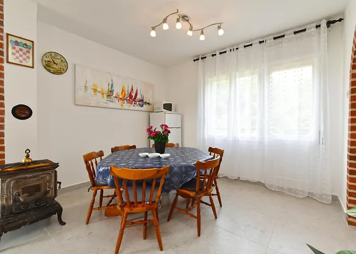 Διαμέρισμα Davor 2330